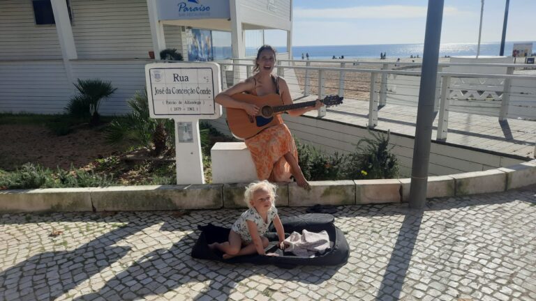 Mijn eerste optreden als straatmuzikant.